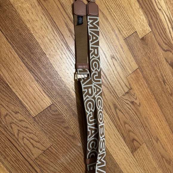 Marc Jacobs Brown Pebbled Leather Duffle Satchel with Wallet and Branded Strap - Picture 8 of 12